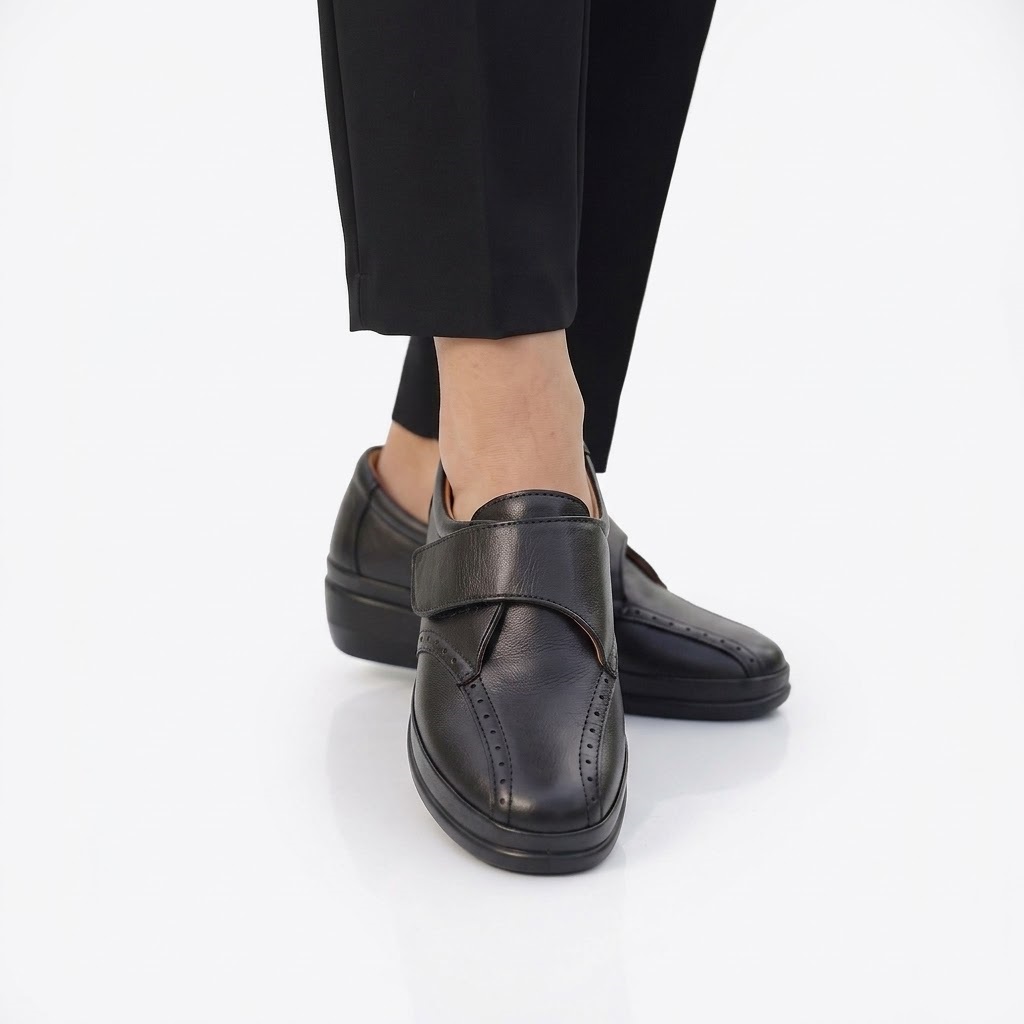 001-102-Black